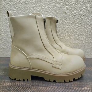 SO Women's Front‎ Zipper Ankle Boots. Beige Size 7